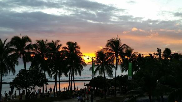 How interesting that the beautiful lamp silhouette appears just in front of the sun...